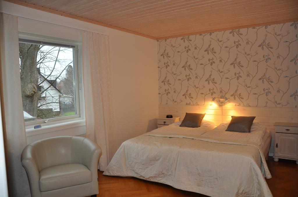 Pensionat Ekholmen Vessigebro Room photo